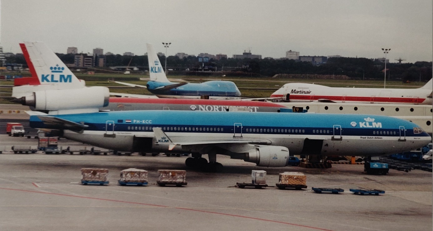 McDonnel Douglas MD-11 | KLM | PH-KCC | Boeing 747-21AC Martinair in background, Schiphol 1997