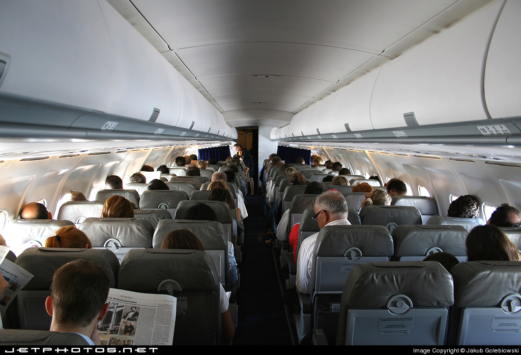 D-AVRM | British Aerospace Avro RJ85 | Lufthansa Regional (CityLine) |  Jakub Golebiowski | JetPhotos