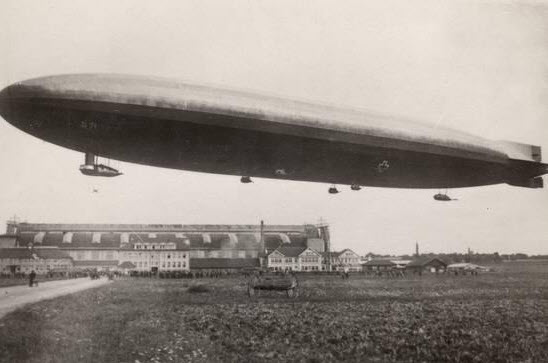 Zeppelin LZ113 L71 hovering over a field