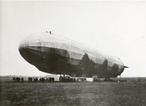 Zeppelin LZ35 preparing for take-off